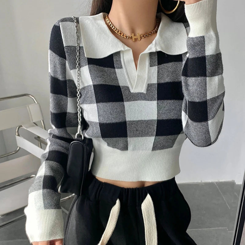 Retro Plaid Cropped Knit Top