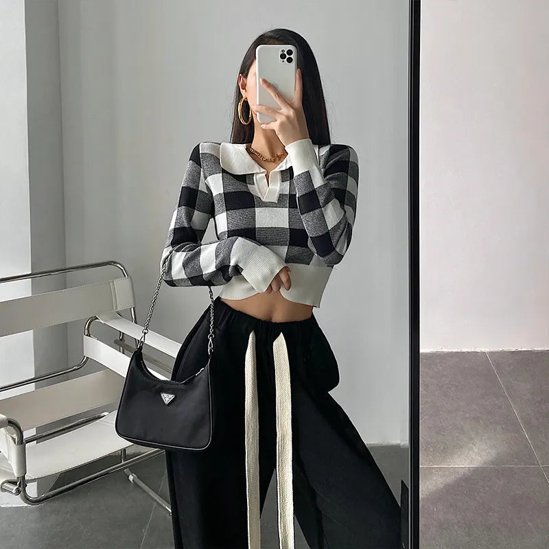 Retro Plaid Cropped Knit Top