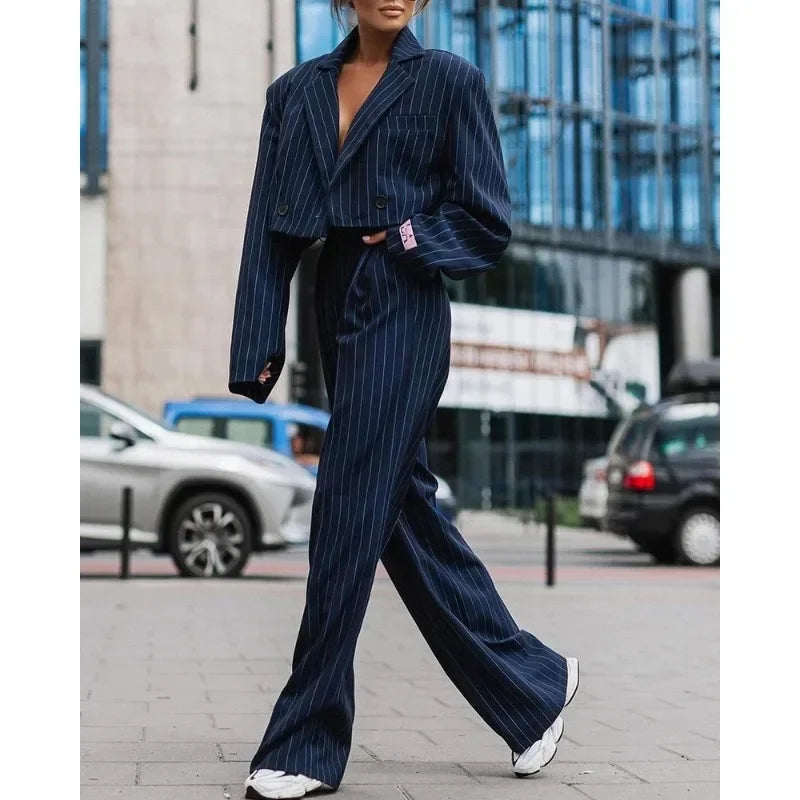 Modern Chic Women's Striped Suit Set – Spring/Summer Edition