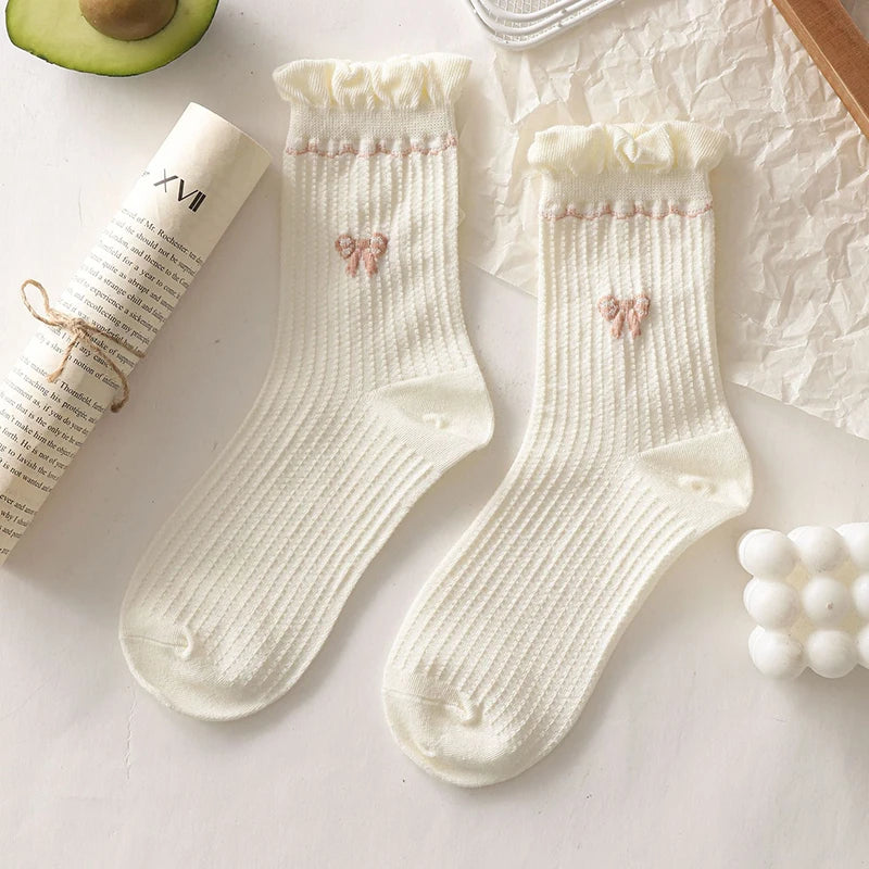 Elegant White Bow & Flower Cotton Socks