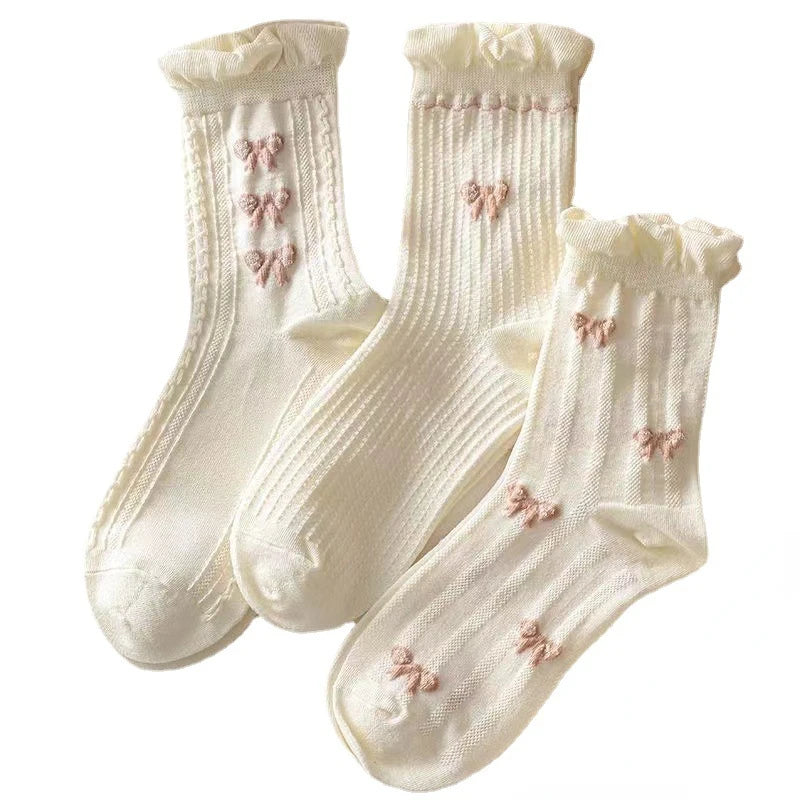 Elegant White Bow & Flower Cotton Socks