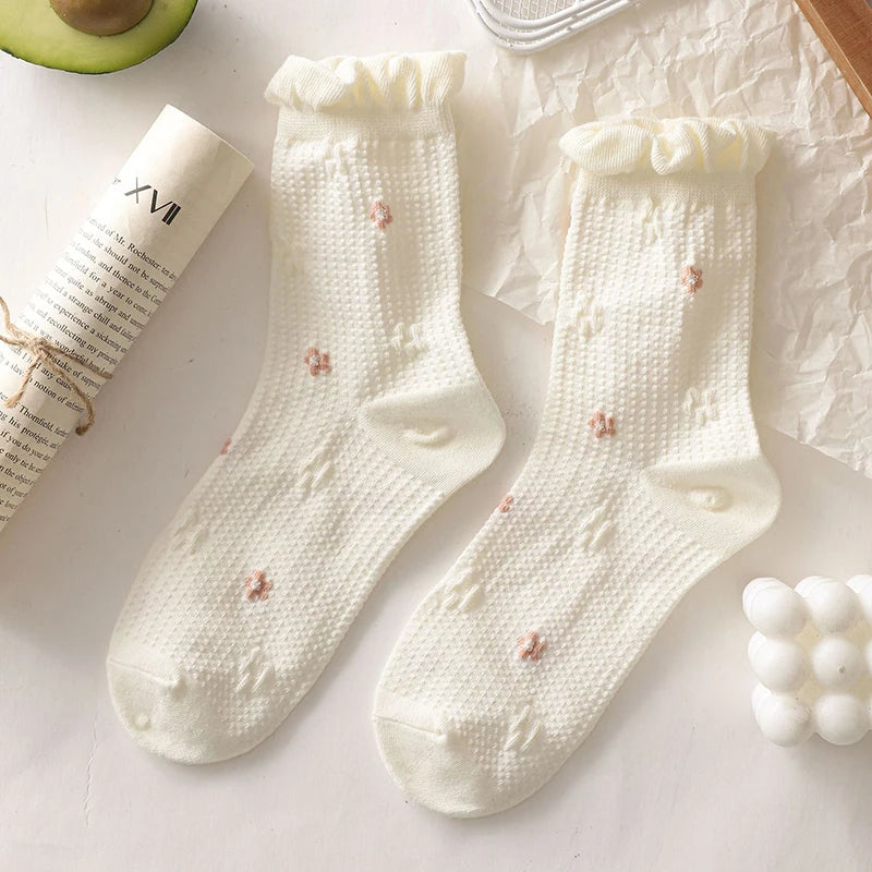 Elegant White Bow & Flower Cotton Socks