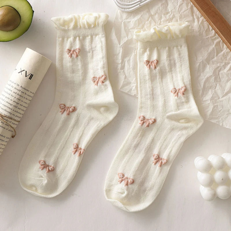 Elegant White Bow & Flower Cotton Socks