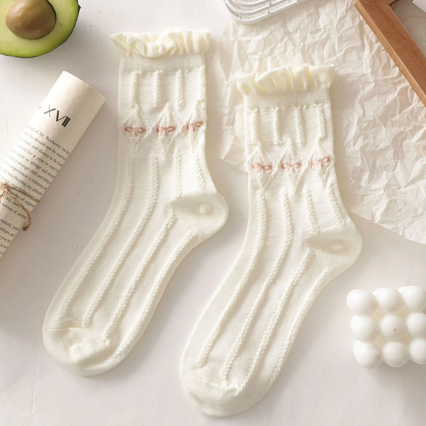 Elegant White Bow & Flower Cotton Socks